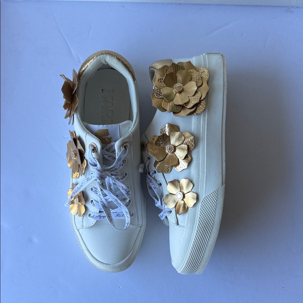 Karl Lagerfeld Sneakers in White and Gold
